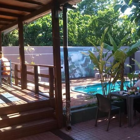 Residencial Noelia Hostel Puerto Iguazú Exterior foto