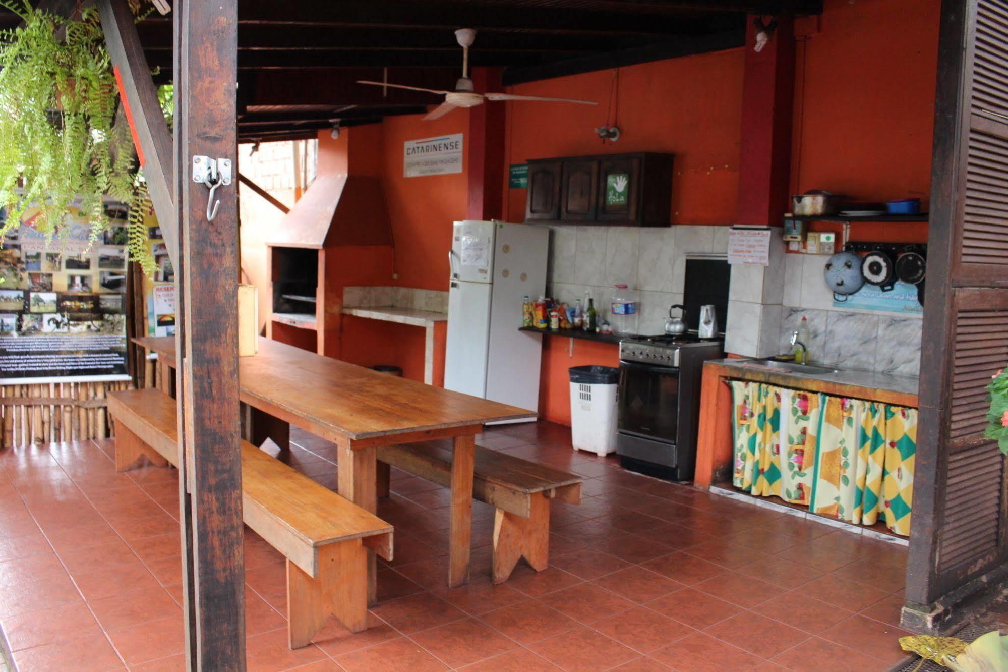 Residencial Noelia Hostel Puerto Iguazú Exterior foto